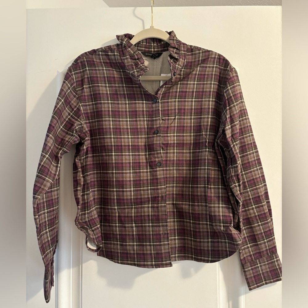 NWT Banana Republic button-up flannel with ruffle collar